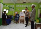 Bripka Sugandi Laksanakan Sambang dan patroli dialogis di lingkungan desa.Cikunten Kec.Singaparna Kab Tasikmalaya