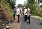 GIAT MONITORING DAN EVALUASI PEMBANGUNAN JALAN DESA MANDALAWANGI OLEH BHABINKAMTIBMAS POLSEK SALOPA