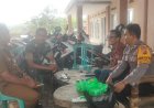 Anggota Polsek Cipatujah, Sampaikan Himbauan Kamtibmas kepada Warga Masyarakat Desa Tobongjaya kec. Cipatujah Kab. Tasikmalaya.