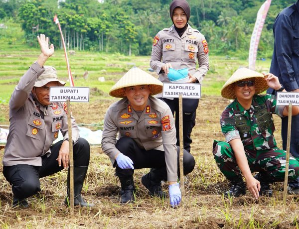 Dukung Program Presiden, Kapolres Tasikmalaya Laksanakan Penanaman Jagung Bersama Forkopimda